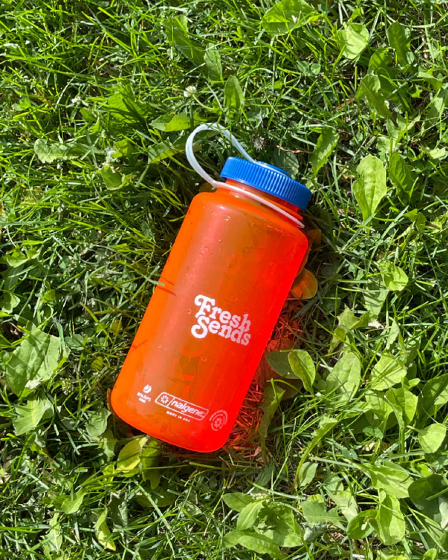 Flower Water Nalgene 32 oz - Image 3